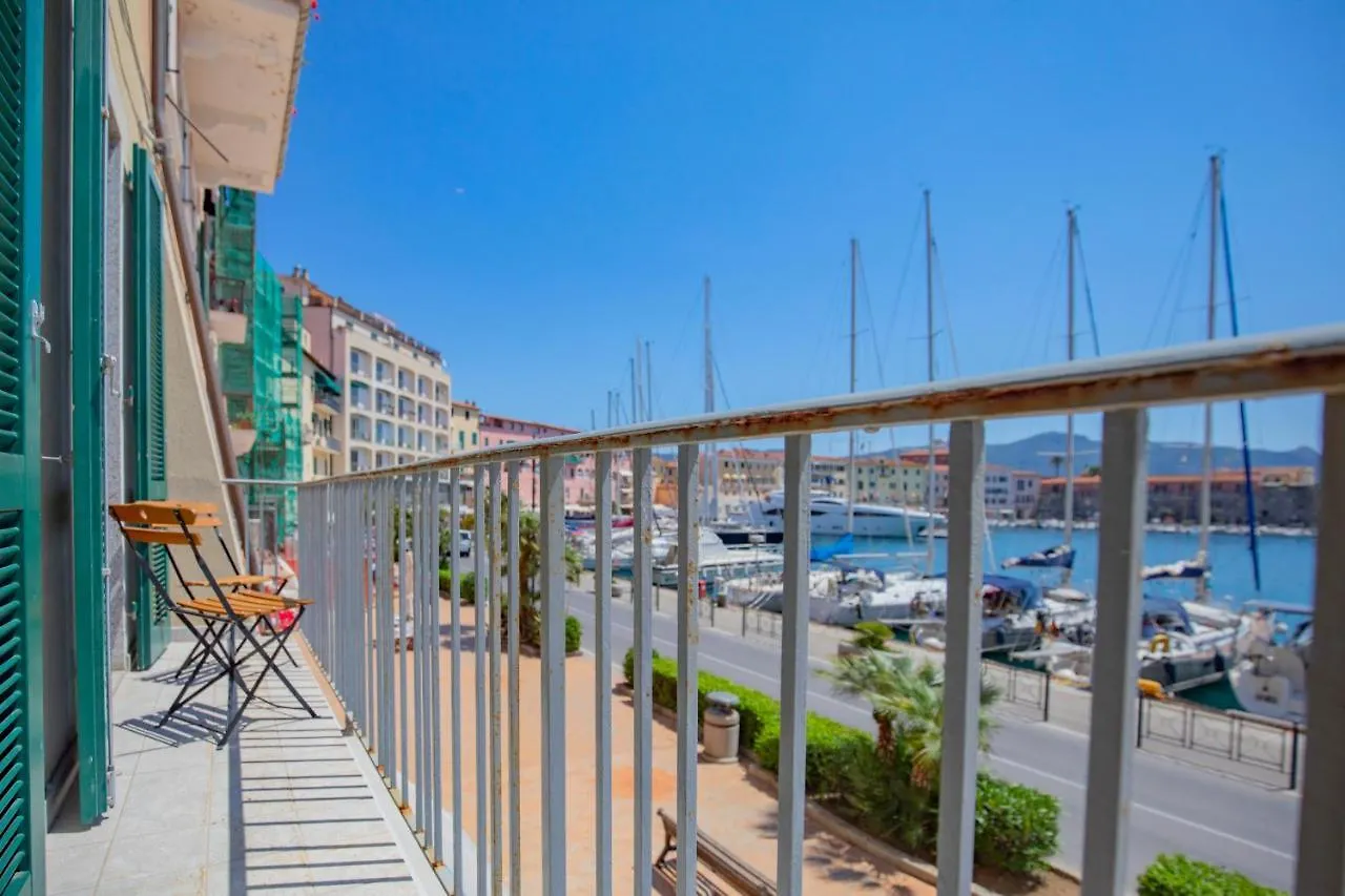 Helloelba Appartamento Lungomare 포르토페라이오 0*,  이탈리아